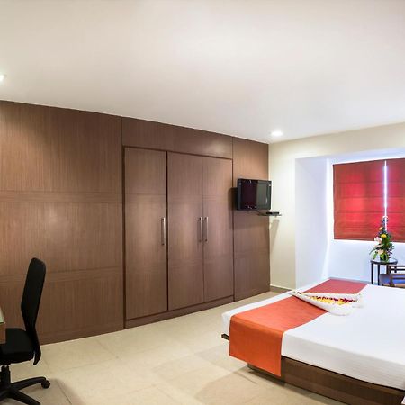 The Lotus Apartment Hotel, Venkatraman Street Chennai Zewnętrze zdjęcie